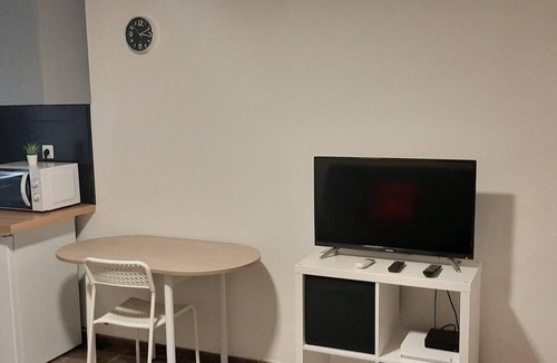 Baille Apartment | Studio modern terrace 10m2, air-conditioned near Timone - Marseille 13005