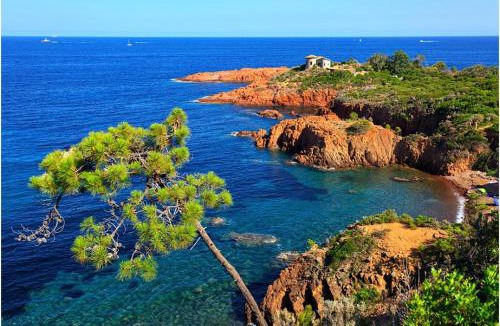 Boulouris-sur-Mer Apartment | Studio moderne et cosy à 2 pas de la mer