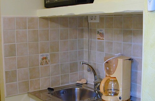 Pierrefeu-du-Var Apartment | Studio near HYÈRES promotion - 20.% in August