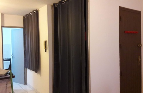 Cadereau Apartment | Studio Nimes Victour Hugo Placette