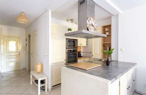 Hyeres Apartment | Studio Port de La Gavine-24 by Interhome