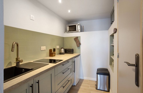 Puy-Saint-Vincent Apartment | Studio 'Prey Sabeyran' with Mountain View, Shared Terrace and Garden