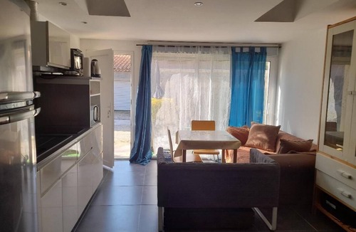 Avignon Apartment | Studio + private parking space