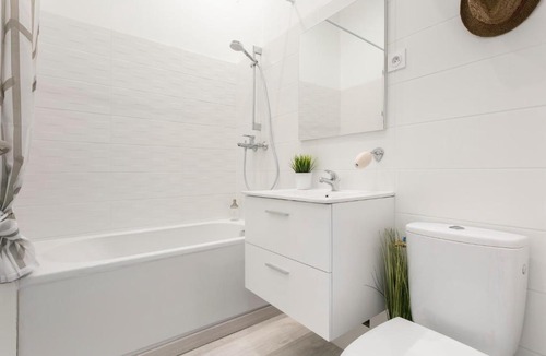 Beziers Apartment | Studio proche Jean Moulin, location courte durée