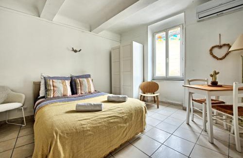 La Fare-les-Oliviers Apartment | Studio Romarin