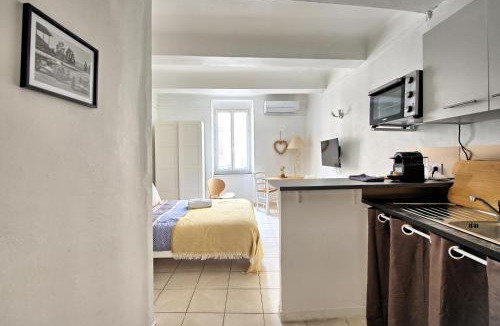 La Fare-les-Oliviers Apartment | Studio Romarin
