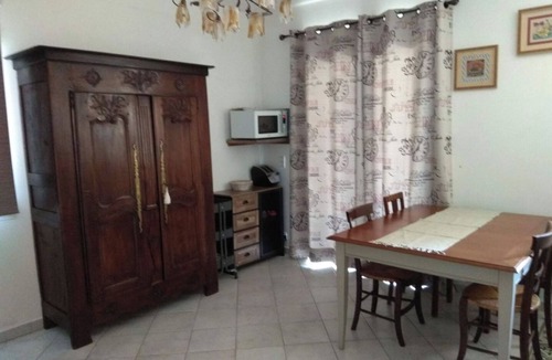 Boulouris-sur-Mer Apartment | Studio St Raphaël, a corner of paradise with the scent of Provence