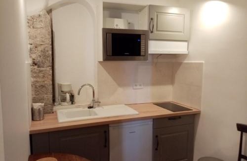 Hyeres City Centre Apartment | Studio vue mer