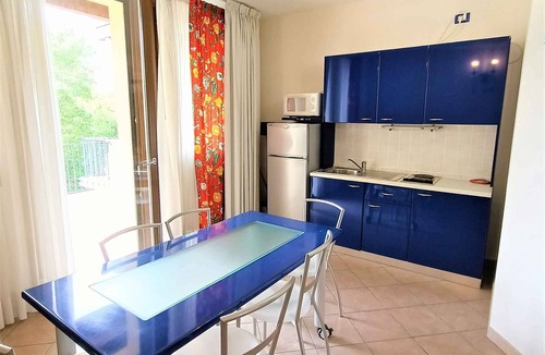 Isola Albarella Apartment | Studio with balcony and air conditioning