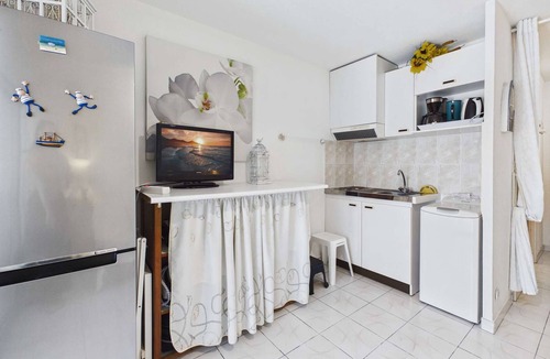 Marseillan Plage Apartment | Studio with pool, parking - 4 guests