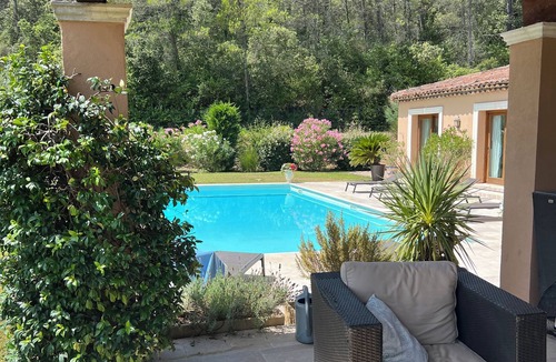 Lorgues House | Stunning 4 Bed House With Private Pool in Peaceful Setting