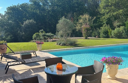 Lorgues House | Stunning 4 Bed House With Private Pool in Peaceful Setting