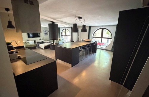 Faubourg Apartment | Stunning apartment right in the heart of the city, air-conditioned ❄️❄️ 120 m² loft