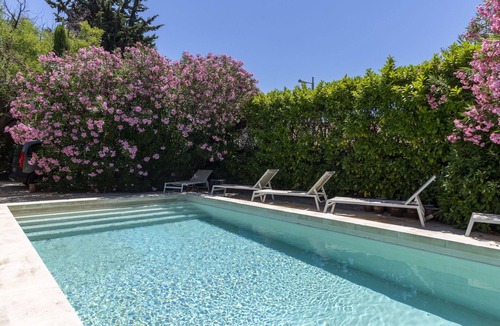 Maussane Villa | Stunning private villa for 8 people with private pool, WIFI, TV, patio and pets allowed