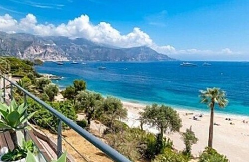 Saint-Jean-Cap-Ferrat Villa | Stunning beachfront Villa With Sea Views In The Heart Of St Jean Cap Ferrat