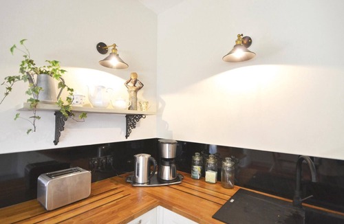 Saint-Quentin-la-Poterie House | Stunning home in S.Quentin-La-Poterie