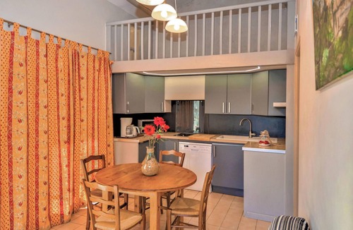 Raphele-les-Arles House | Stunning home in Raphèle-lès-Arles