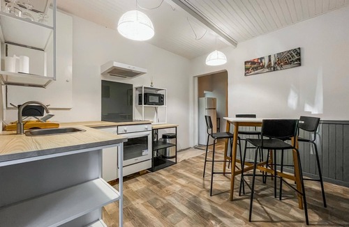 Cabannes House | Stunning home in Cabannes with WiFi