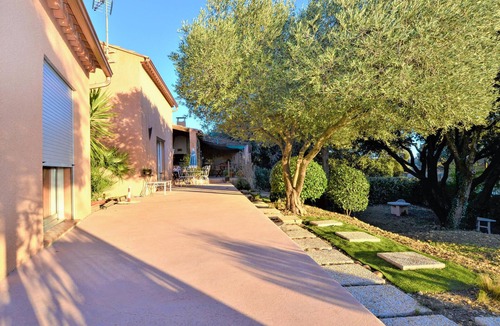 Eyragues House | Stunning home in Eyragues