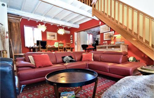 Eyragues House | Stunning Home In Eyragues