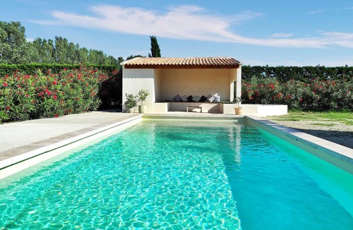 Maillane House | Stunning home in Maillane with WiFi