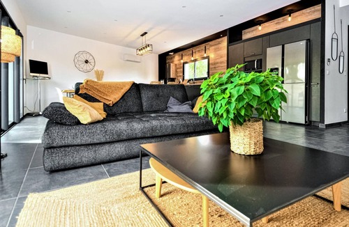 Montfavet House | Stunning home in Montfavet