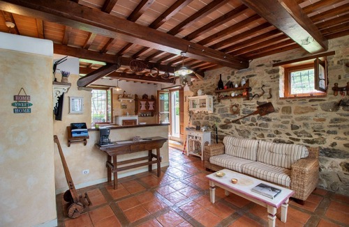 Polvano Villa | Stunning private villa for 4 people with A/C, WIFI, private pool and TV, close to Cortona