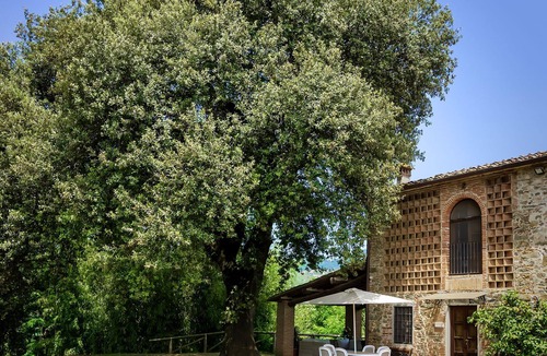 Capannori Villa | Stunning private villa with private pool, WIFI, A/C, TV, patio and panoramic view, close to Lucca