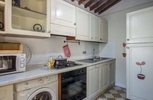 Pieve a Nievole Villa | Stunning private villa with private pool, A/C, hot tub, WIFI, TV, patio and pets allowed