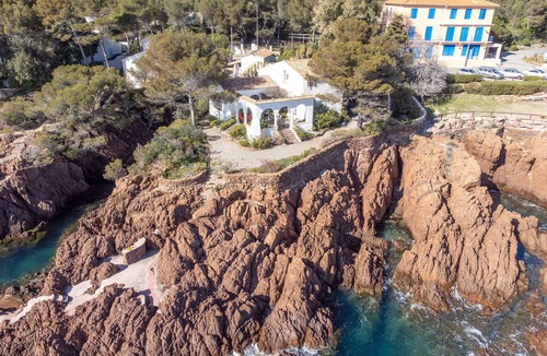Antheor House | Stunning private villa for 8 people with A/C, WIFI, TV and terrace