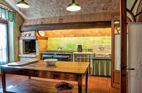 Petrognano Villa | Stunning private villa with private pool, A/C, hot tub, WIFI, TV, patio, close to San Gimignano