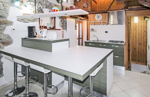 Castello House | Stunning villa for 4 guests with TV