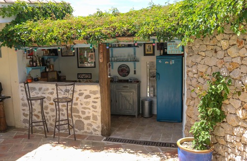 Tourbes Villa | Stylish villa with landscaped pool set in large secluded garden close to Pezenas