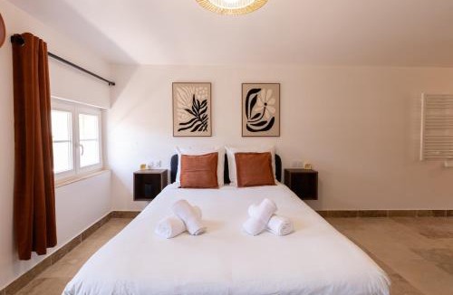 Apt Apartment | Suite Colorado Provençal- Apt Centre & Clim