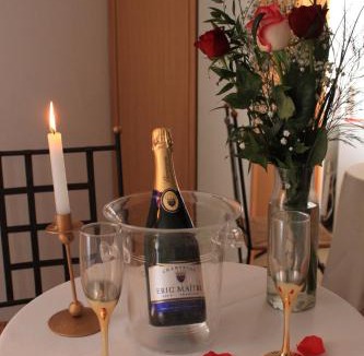 Gareoult Bed & Breakfast | Suite de charme & jacuzzi 83 - Love Room