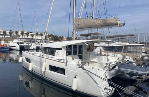 Toulon - Hyeres Boat Rental | Sun-Kissed Sailing Adventure in Provence-Alpes-Côte d'Azur