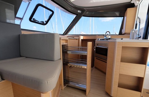 Toulon - Hyeres Boat Rental | Sun-Kissed Sailing Adventure in Provence-Alpes-Côte d'Azur