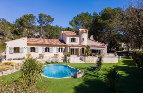 Ventabren Villa | Superb 4-star villa with swimming pool 10 minutes from Aix en Provence