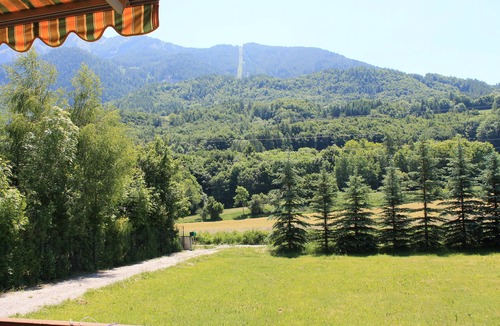 Saint-Leger-les-Melezes Ski Chalet | Superb, comfortable, solid wood chalet for 6-8 people