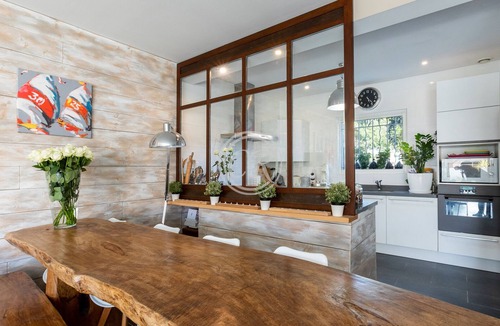 Hyeres Villa | Superb contemporary villa PIED DANS L'EAU - plage de l'Ayguade/with plancha