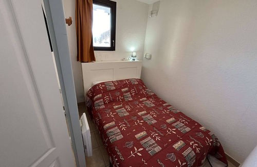 Reallon Apartment | Superb view of the mountains from this one-bedroom apartment in Réallon