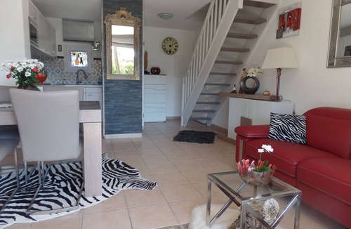 Cap d'Agde House | SUPERB VILLA 80 m2 in DUPLEX, 6 pers, 3 bedrooms, 2 bathrooms + garage and garden