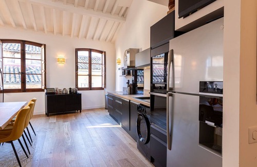 Mazarin Quarter Apartment | Superbe Appartement 3ch Avec Terrasse et Ascenseur Centre Ville