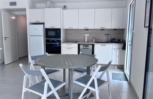 Les Lecques Apartment | Superbe T3 avec jardin, résidence avec piscine et accés plages