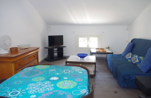Hyeres House | T2 2nd floor of the villa of the sea