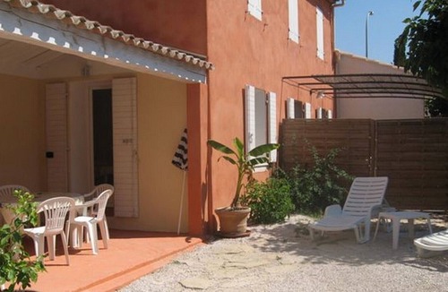 Les Lecques Apartment | T2 35 m² 300m from the Mas des Muriers beach parking and private garden