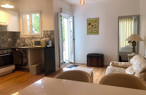 Pont de Vivaux Apartment | T2 apartment with private terrace and communal garden