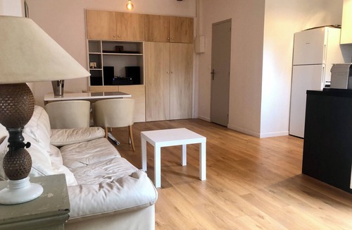 Pont de Vivaux Apartment | T2 apartment with private terrace and communal garden