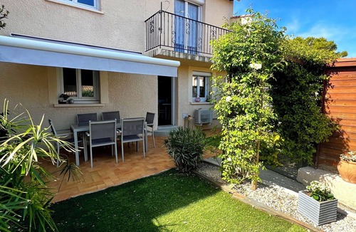 Meze Apartment | T2 Clim + Ideal location: 5-minute walk to the beach