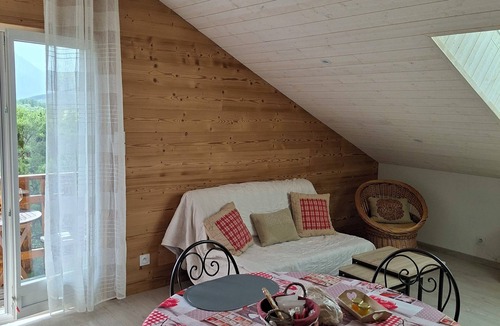 Enchastrayes Apartment | T2 detached apartment "les Ormes" chalet